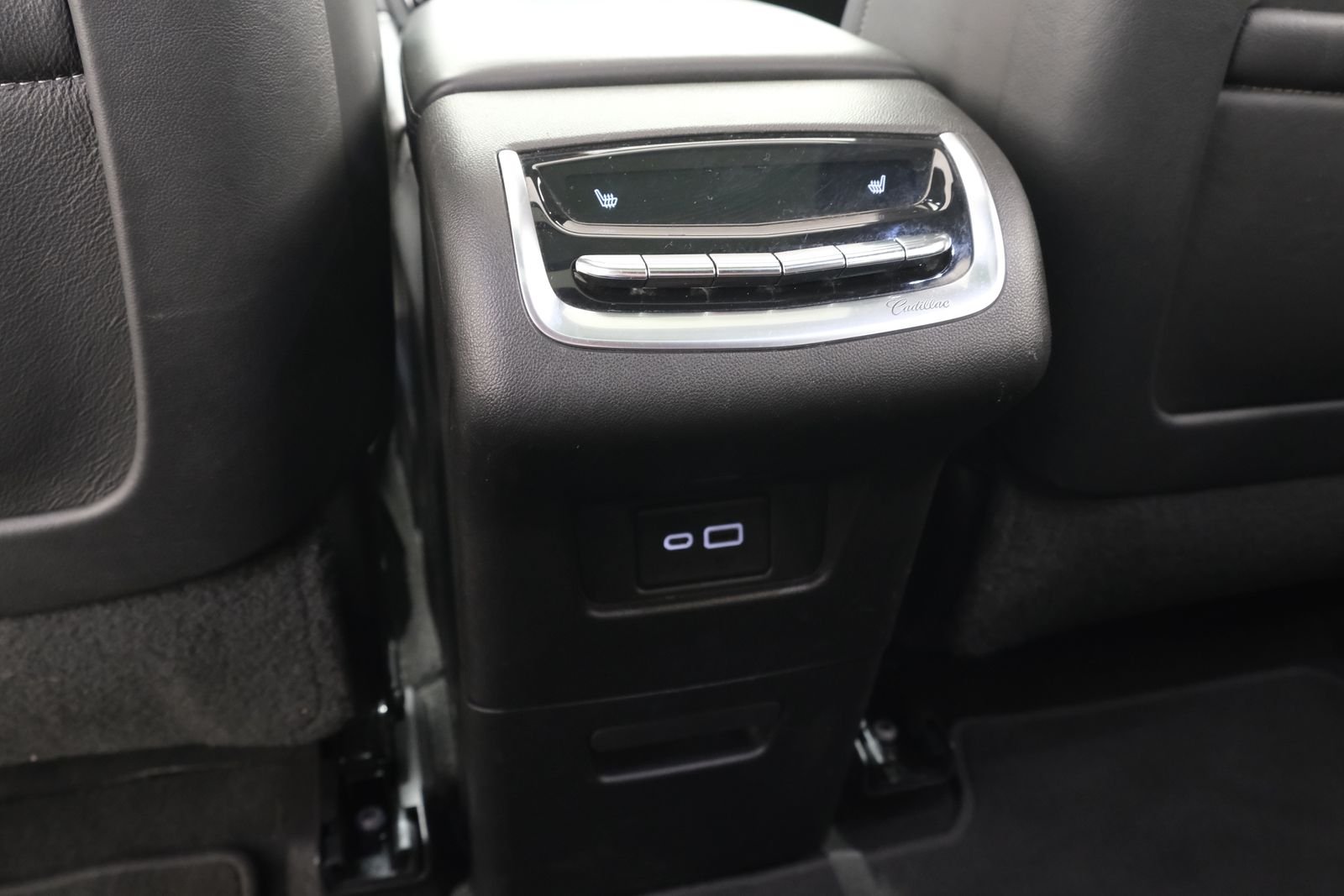 Used 2020 Stellar Black Metallic Cadillac Sport image 36