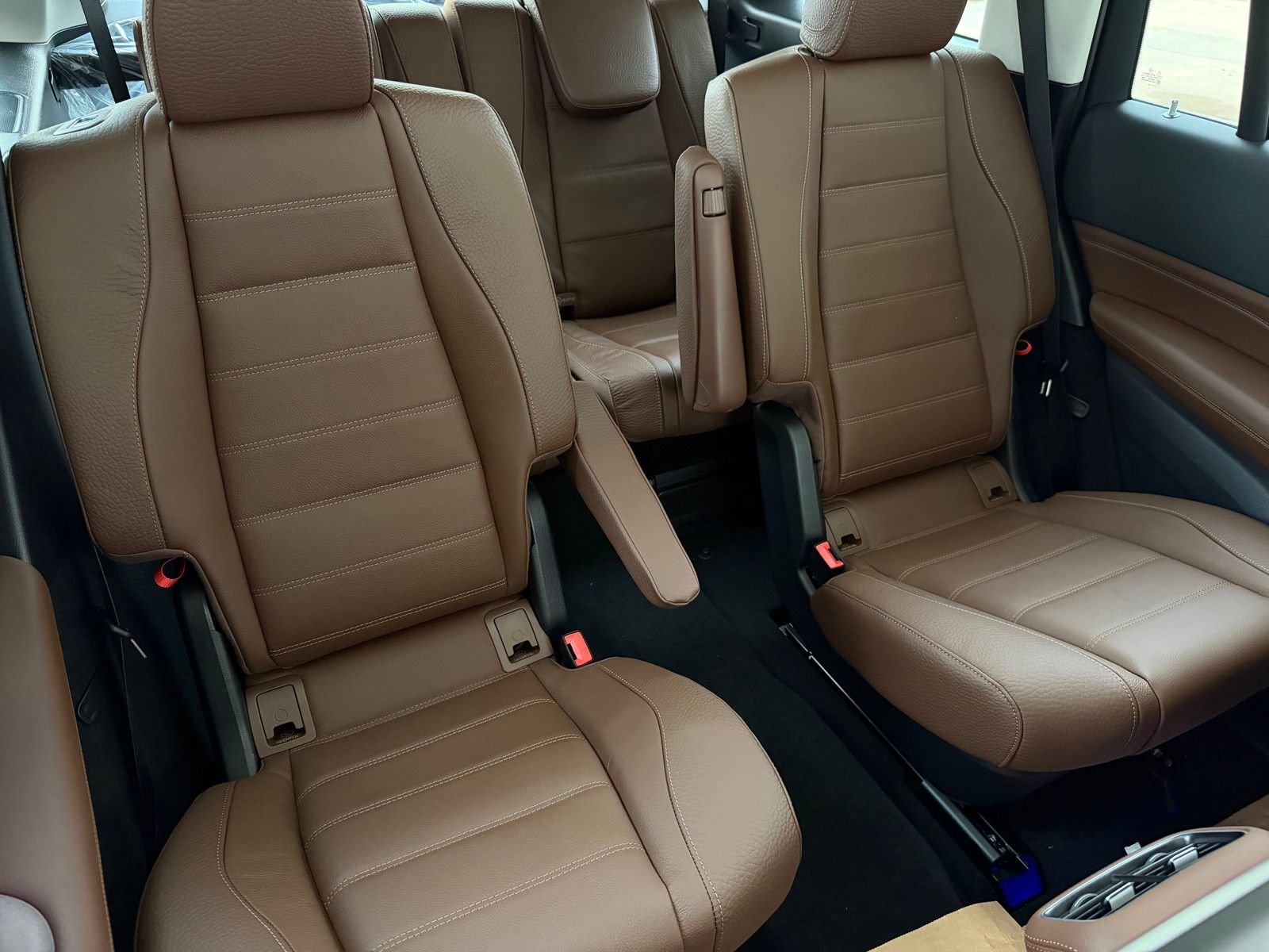 New 2026 Cirrus Silver Metallic Mercedes-Benz GLS 450 image 18
