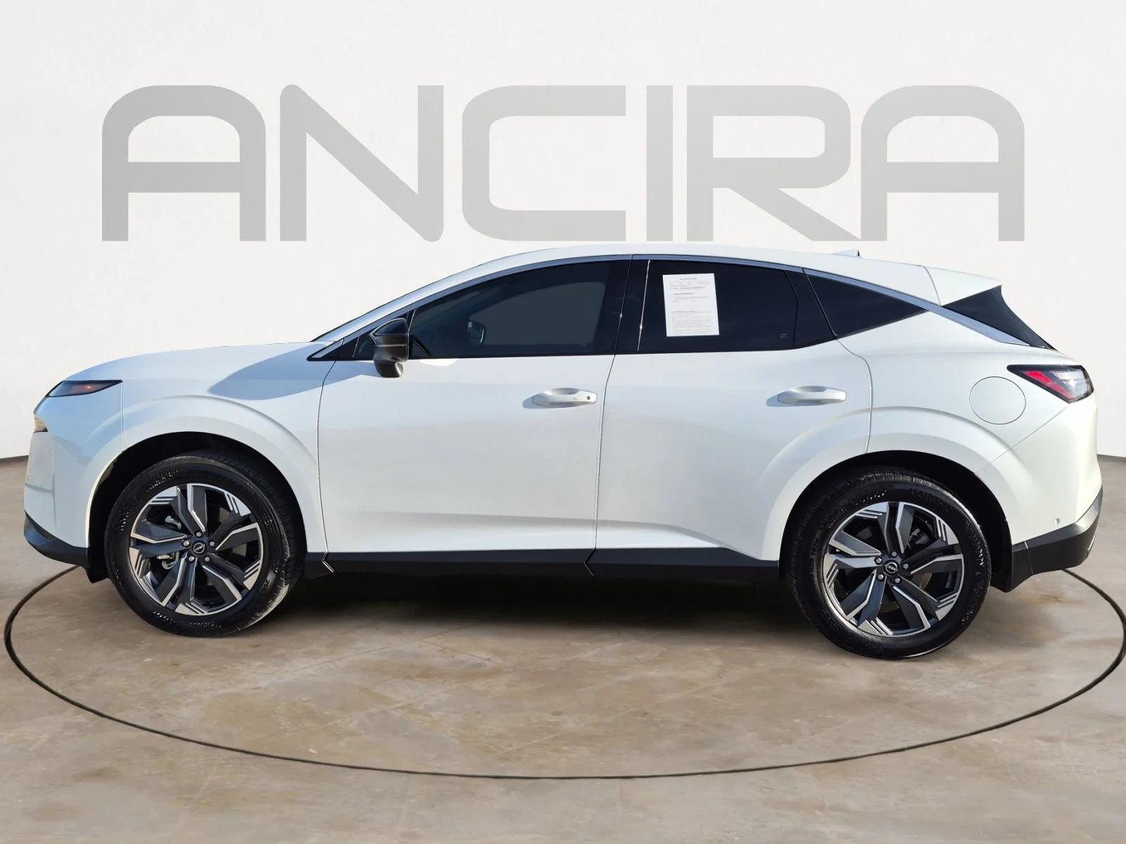 Used 2025 Everest White Pearl Tricoat Nissan SL image 7