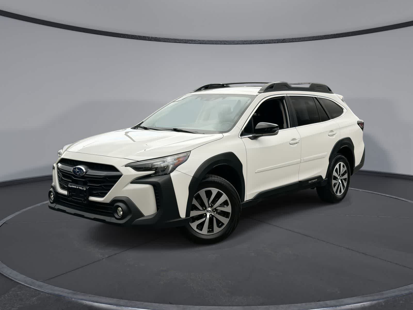 2024 Subaru Outback Premium's photo