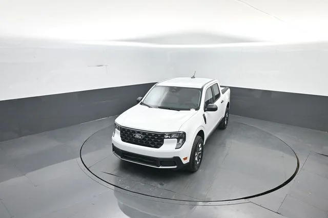New 2026 Oxford White Ford XLT image 19