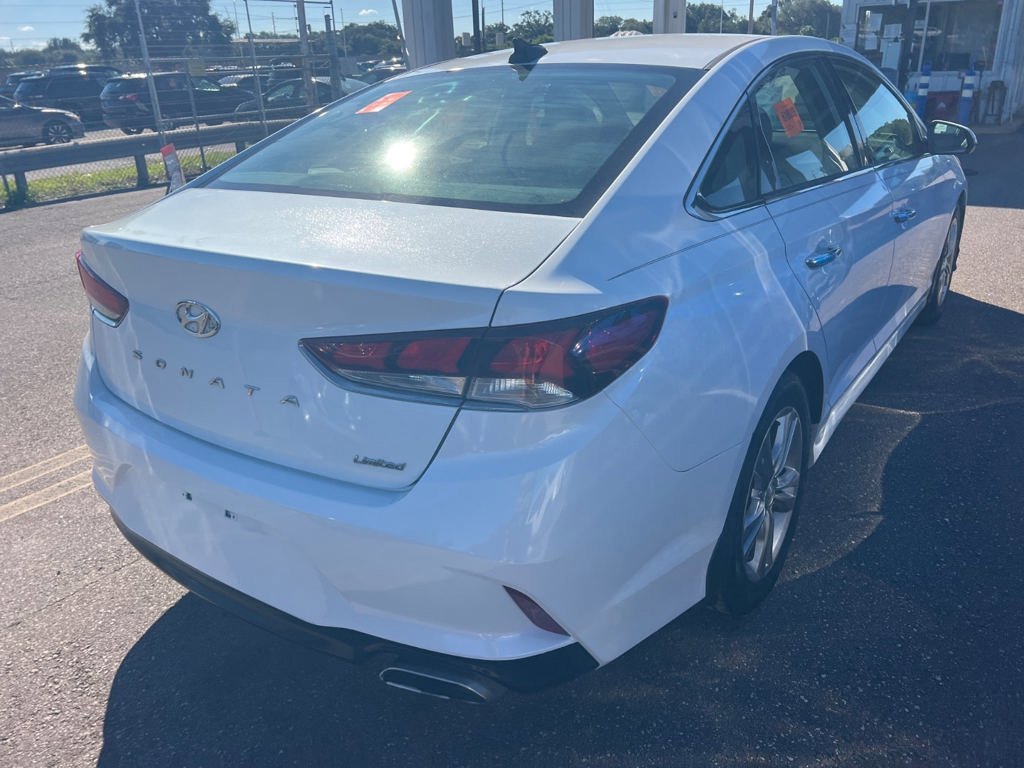 Used 2018 White Hyundai Limited image 6