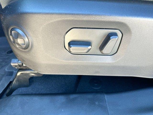 Used 2025 Black Jeep Mojave X image 12