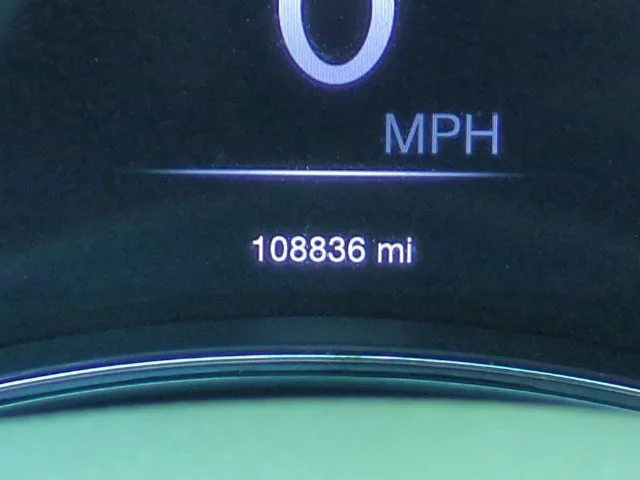 Used 2019 Gray Jeep Limited image 23