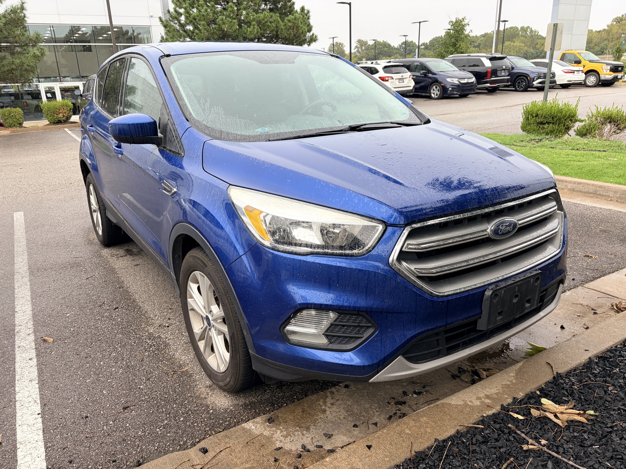 Used 2017 Ruby Red Metallic Tinted Clearcoat Ford SE image 7