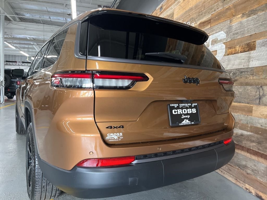 New 2026 Copper Shino Metallic Clear-Coat Exterior Paint Jeep Limited image 21