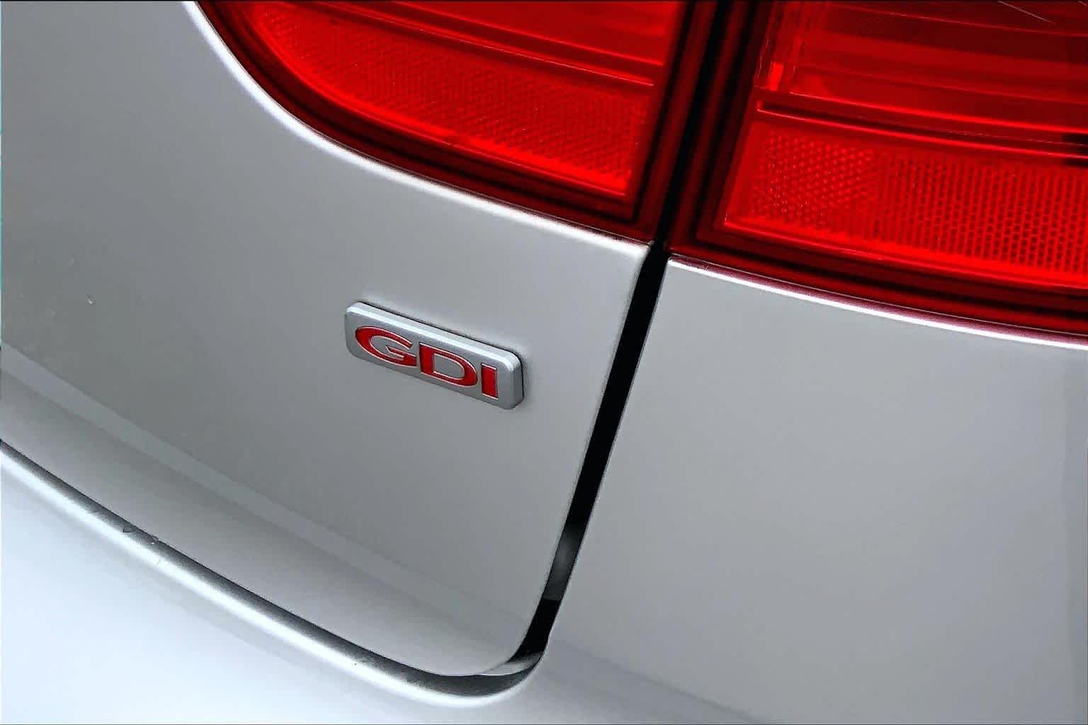 Used 2012 Bright Silver Kia LX image 28