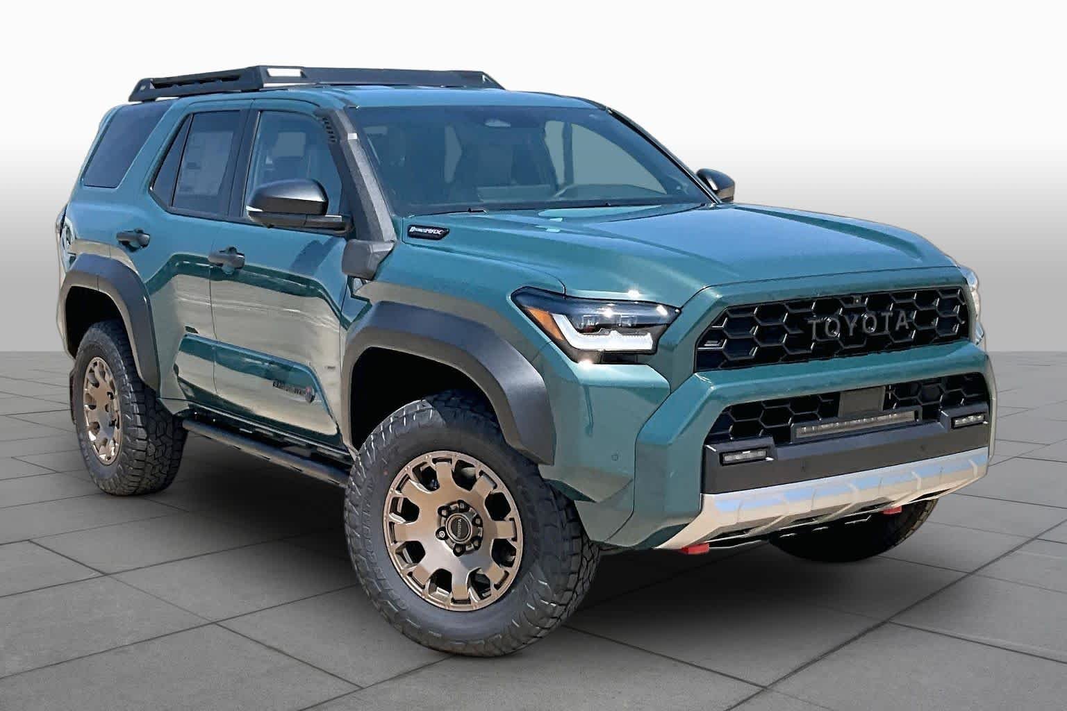 New 2026 Everest Toyota Hybrid Trailhunter image 2