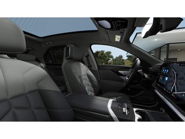 New 2027 Black Sapphire Metallic BMW i7 image 9