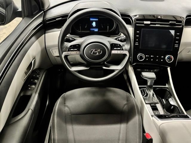 Used 2023 Black Hyundai SEL image 13