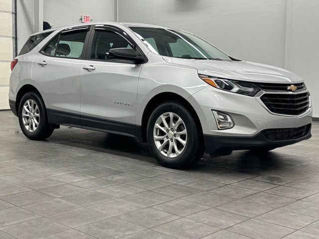 2021 Chevrolet Equinox LS's photo