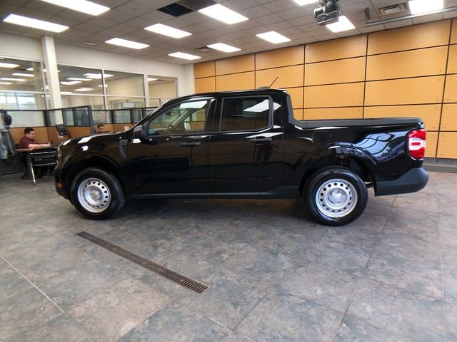 New 2026 Shadow Black Ford XL image 4