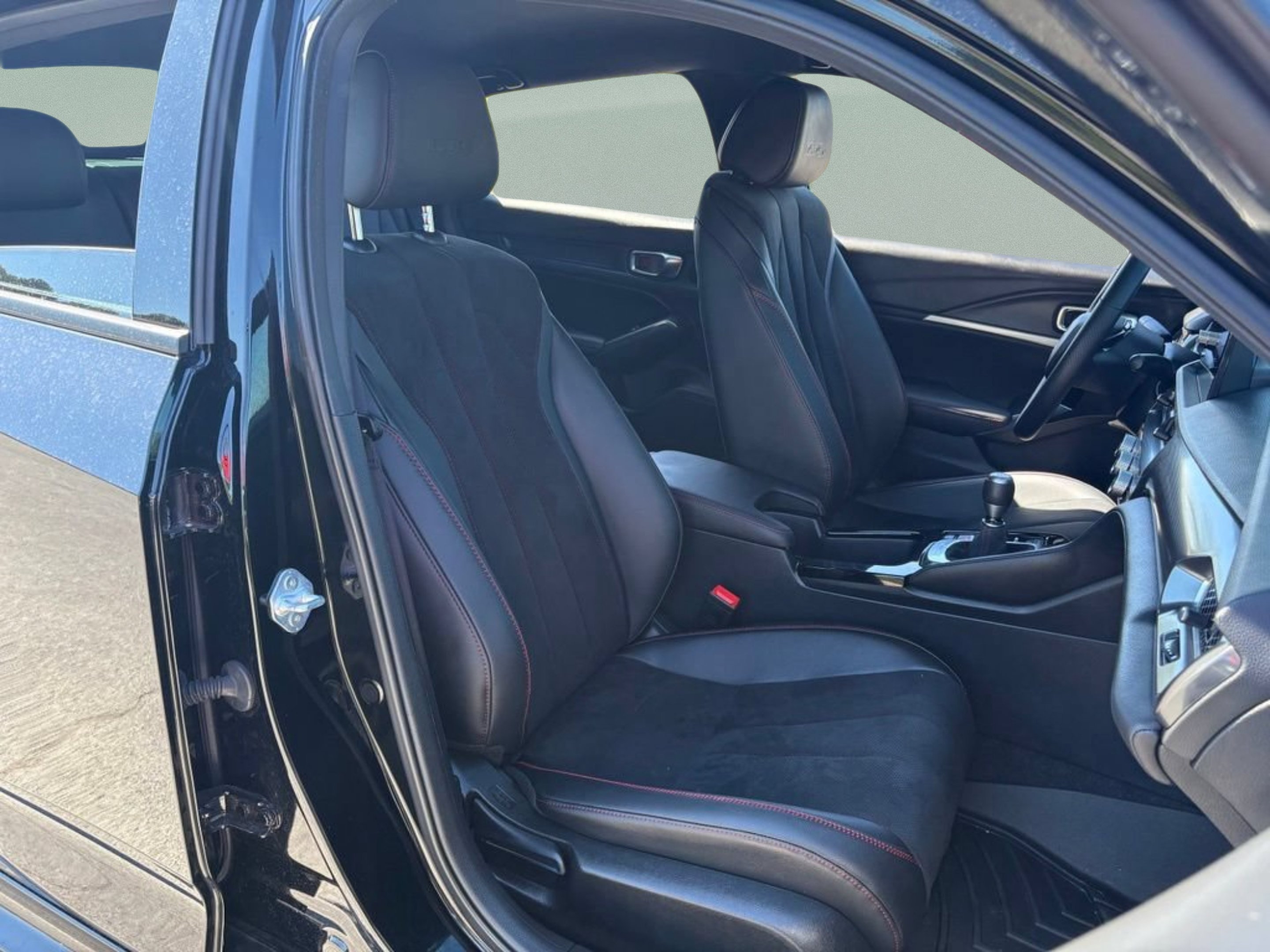 Used 2026 Majestic Black Pearl Acura Type S image 24
