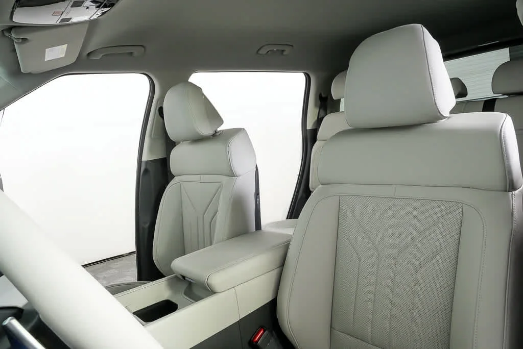 New 2026 Serenity White Hyundai SEL FWD image 16