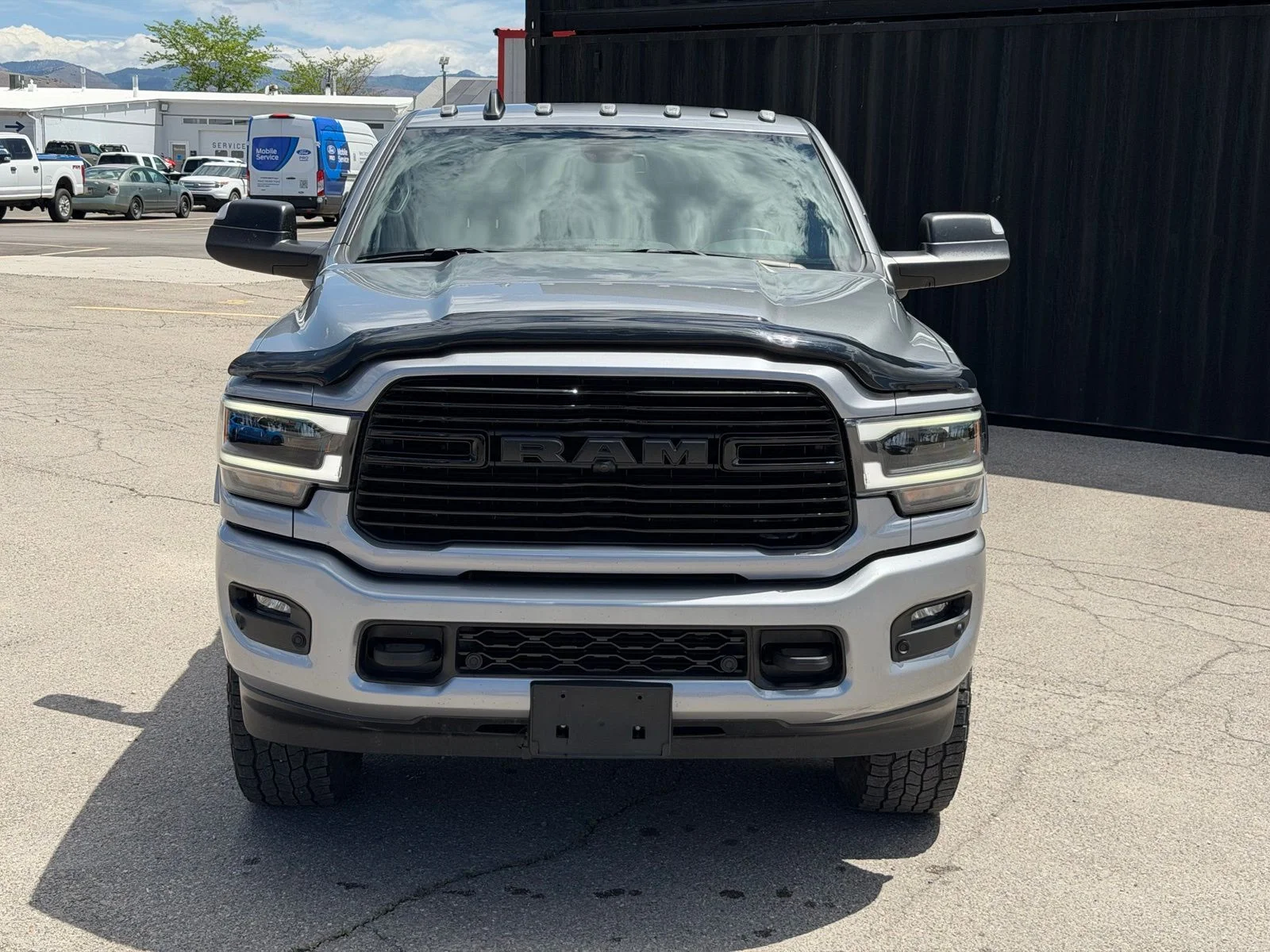 Used 2022 Silver Ram Laramie image 3