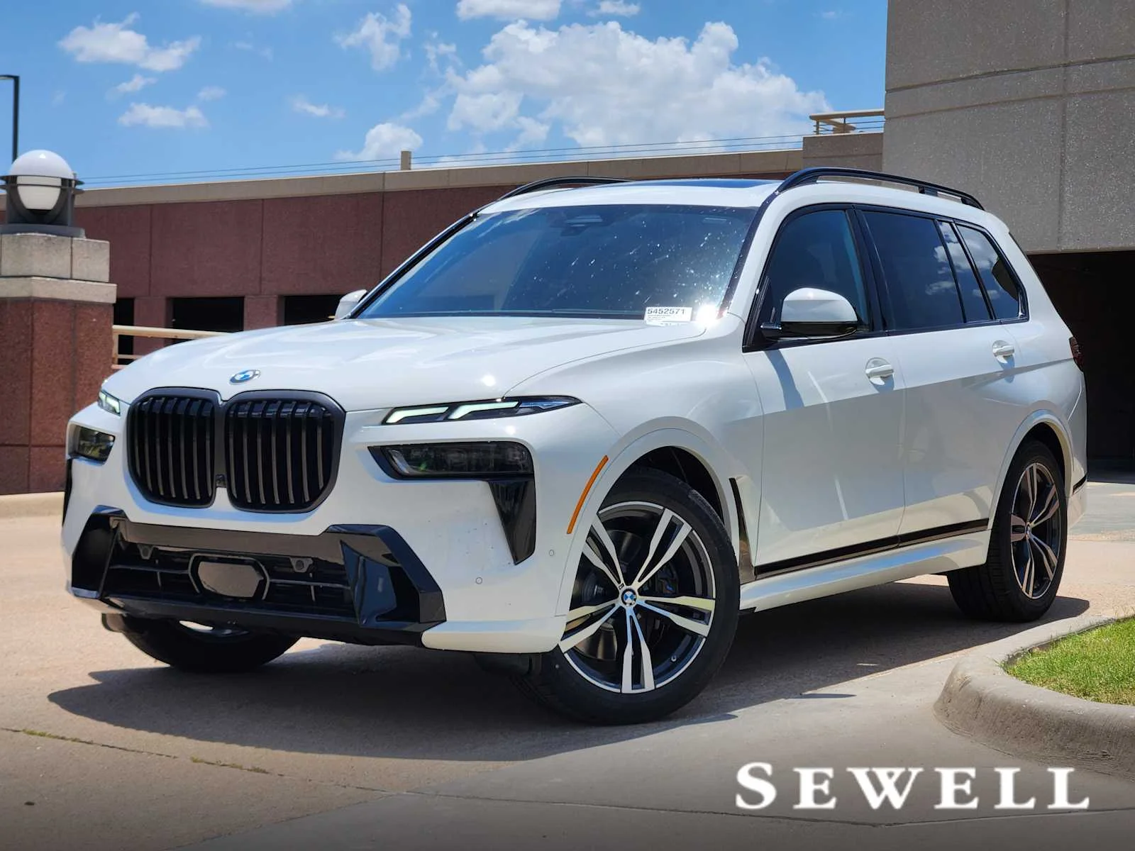 2027 BMW X7