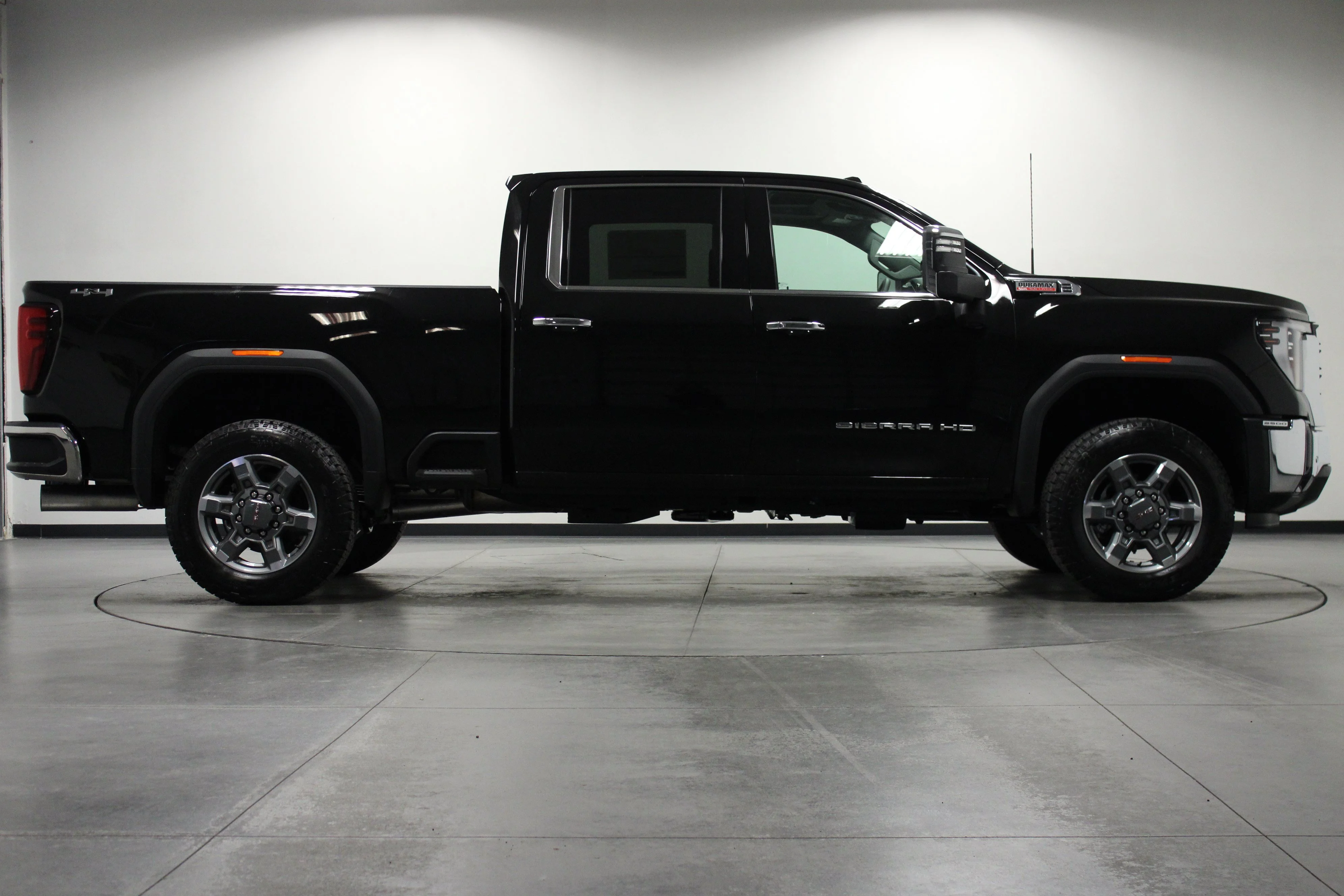 New 2026 Onyx Black GMC SLT image 3