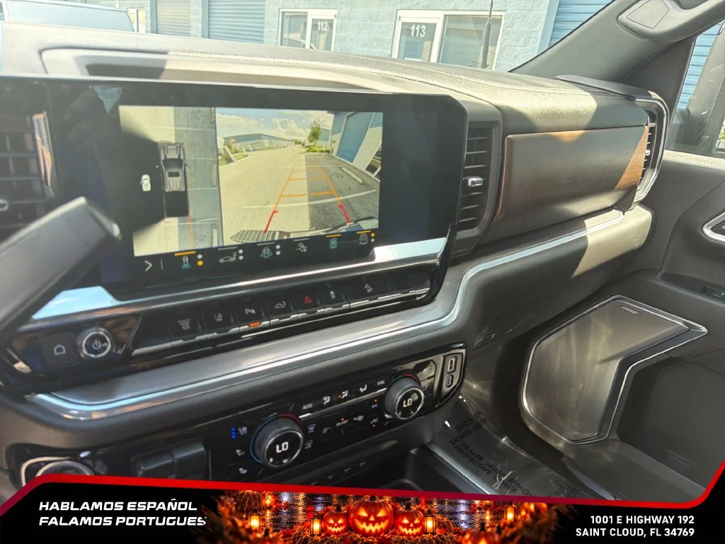 Used 2024 Black Chevrolet High Country image 22