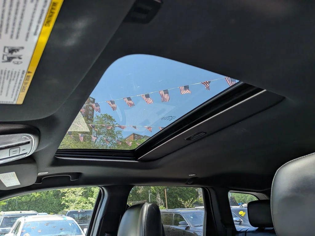 Used 2021 Blue Jeep Limited image 23