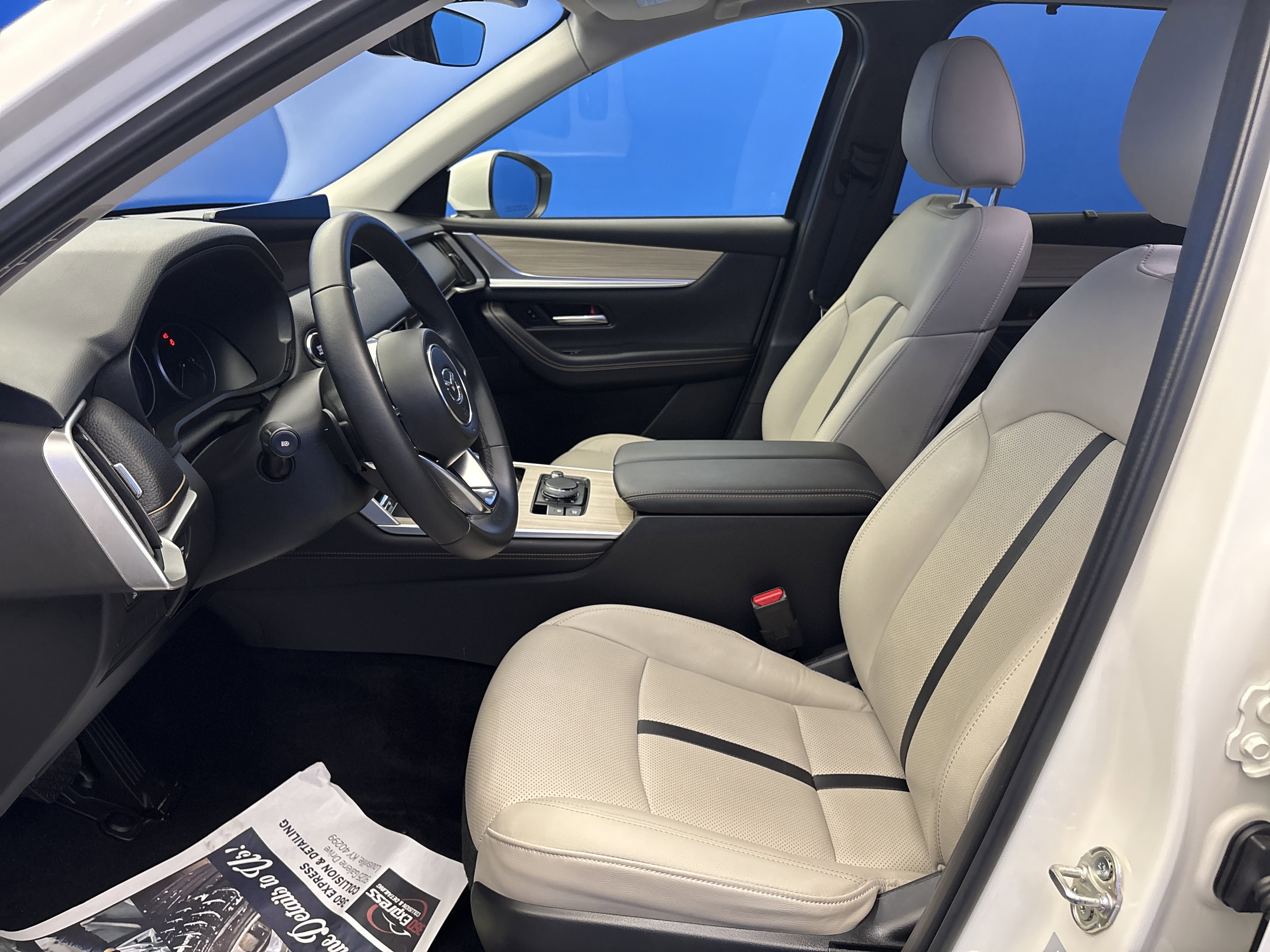 Used 2025 Rhodium White Premium Mazda Preferred Package image 12