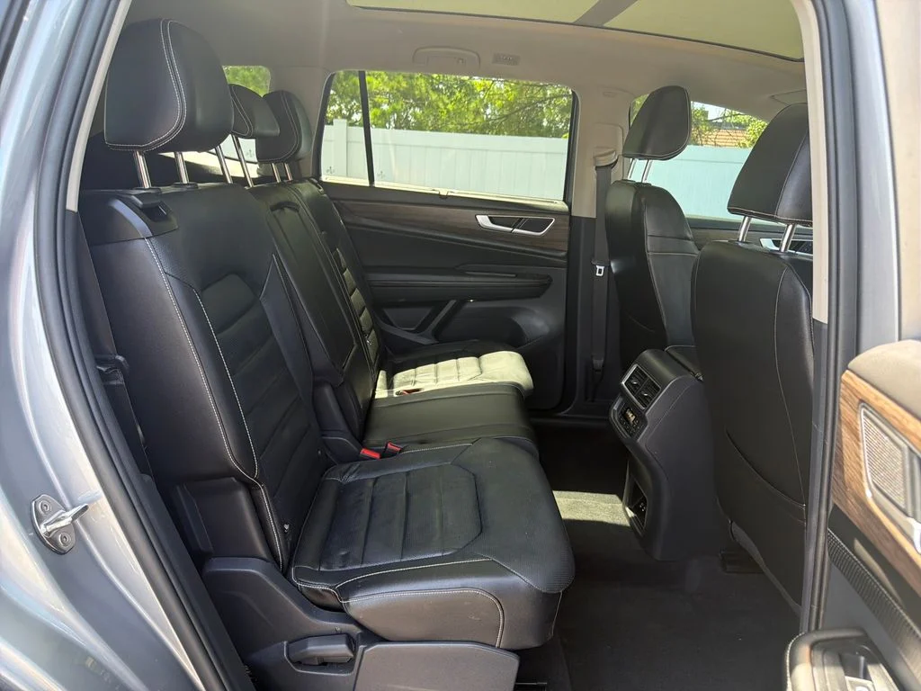 Used 2024 Silver Volkswagen 2.0T SEL image 51