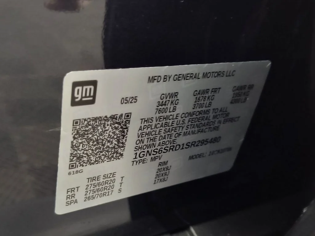 Used 2025 Dark Ash Metallic Chevrolet Premier image 17