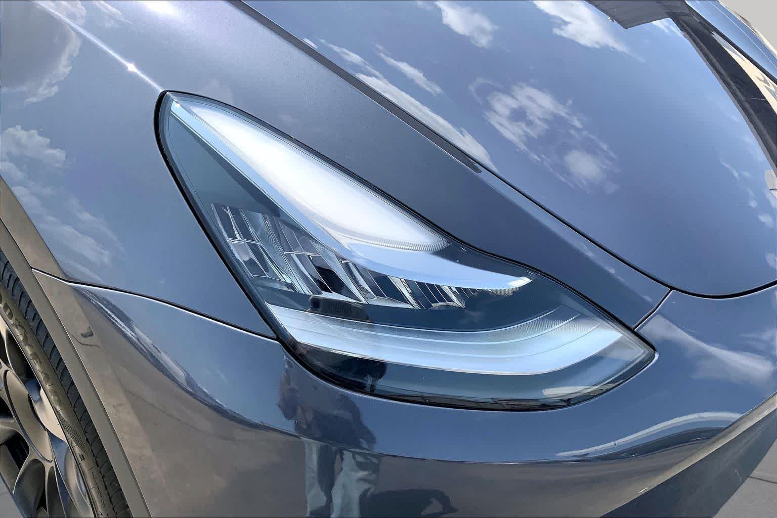 Used 2023 Deep Blue Metallic Tesla  image 25