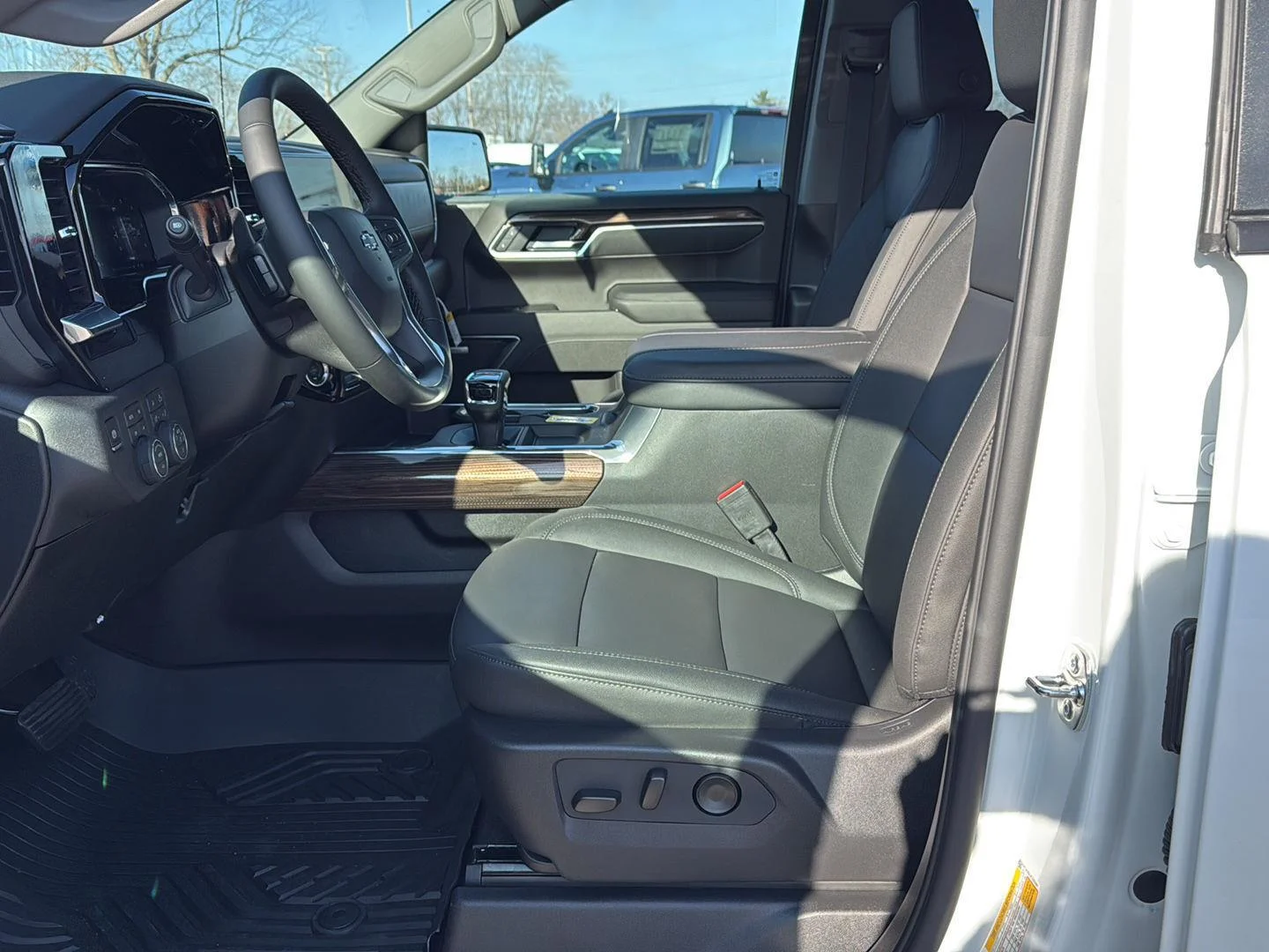 2026 Chevrolet Silverado 1500 RST - Photo 9