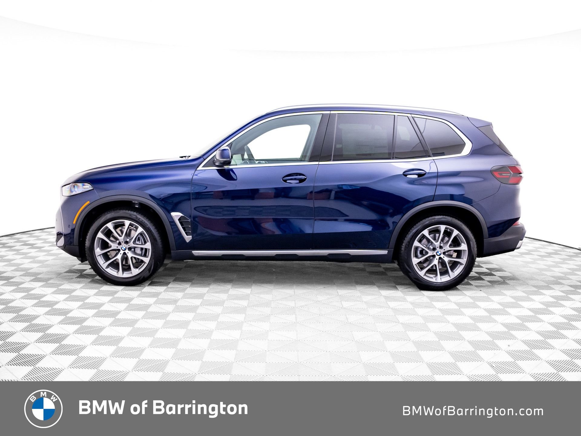 New 2026 Tanzanite Blue II Metallic BMW xDrive40i image 2