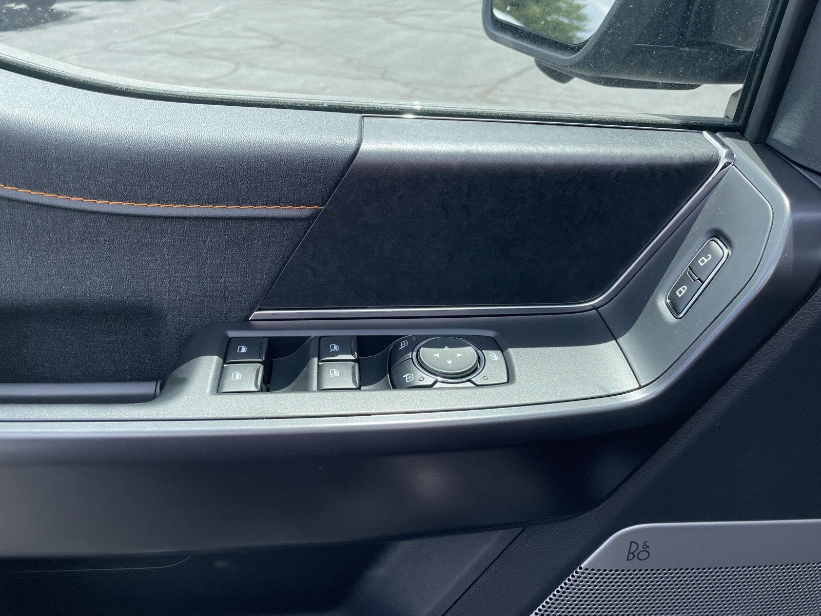 New 2026 Carbonized Gray Metallic Ford Tremor® image 10