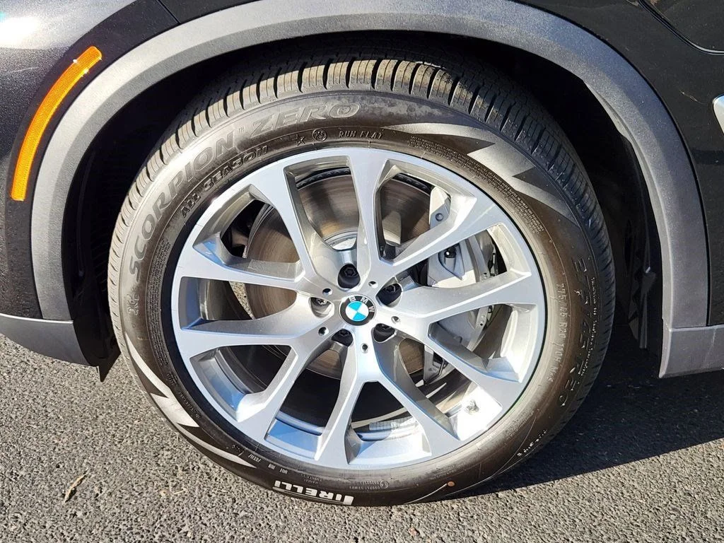 Used 2026 Black Sapphire Metallic BMW xDrive50e image 7