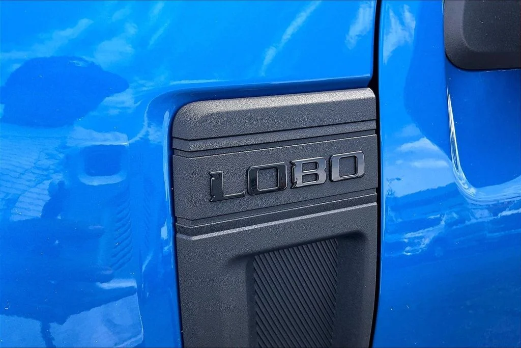 New 2026 Velocity Blue Ford Lobo™ image 31