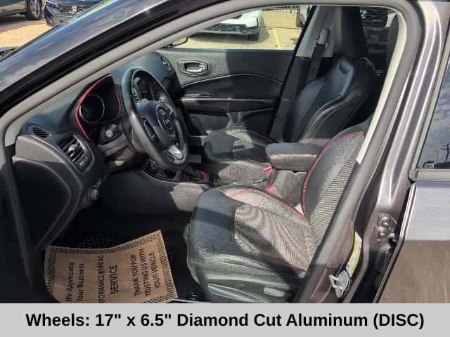 Used 2019 Gray Jeep Trailhawk image 12