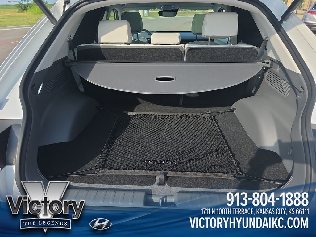 Used 2023 White Hyundai Limited image 23
