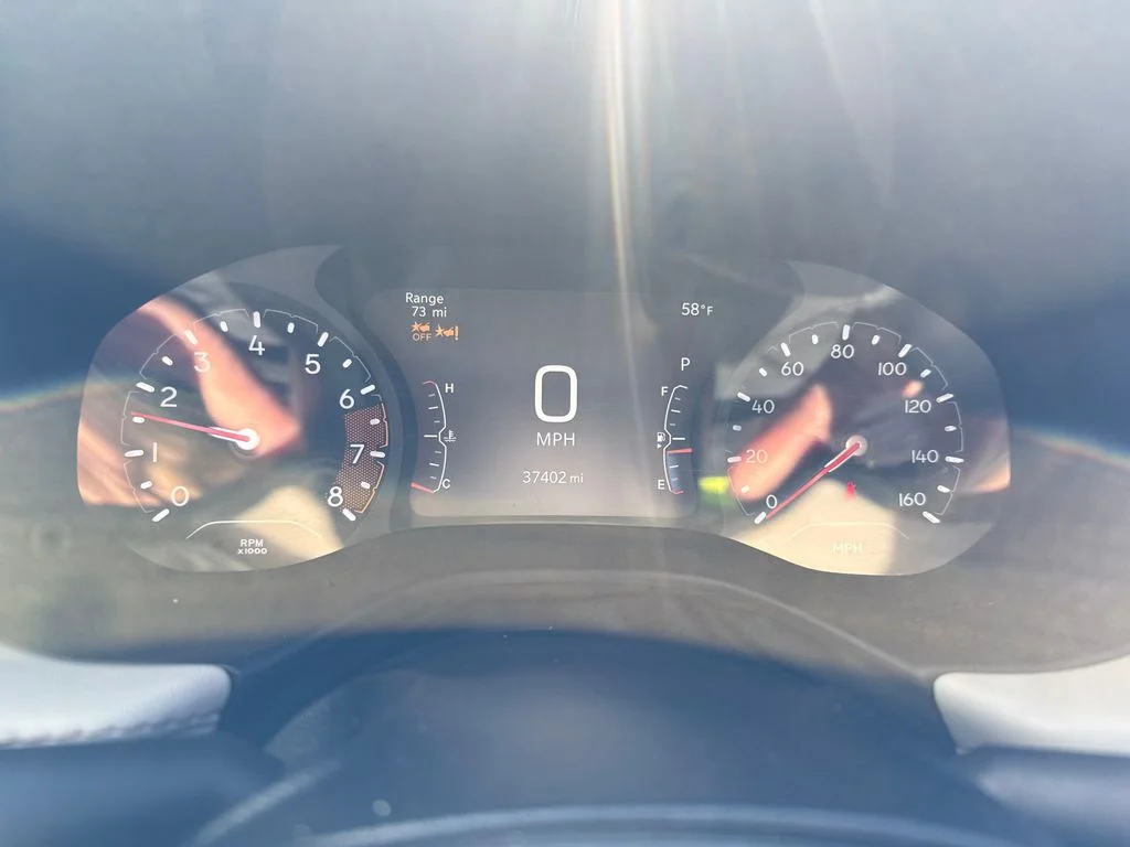 Used 2025 White Jeep Limited image 16