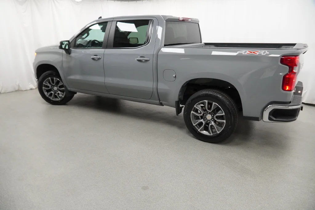 2024 Chevrolet Silverado 1500 LT - Photo 22