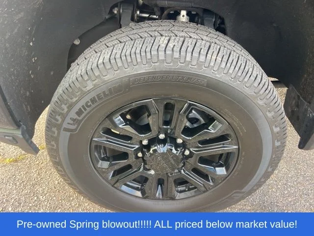 Used 2022 Black GMC Denali image 12