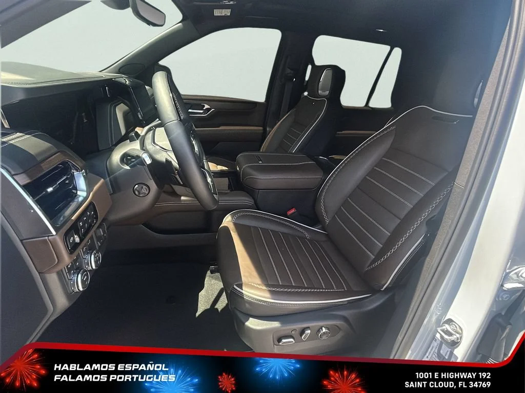 Used 2026 Glacier White Tricoat GMC Denali Ultimate image 14