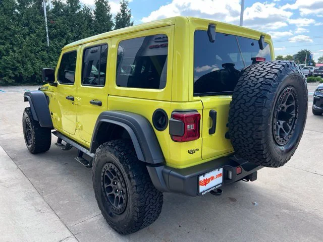 Used 2022  Jeep Unlimited High Tide image 5