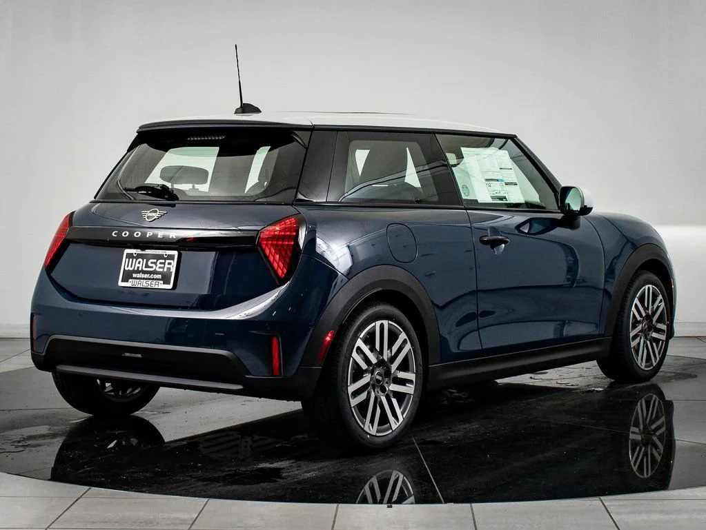 2026 MINI Hardtop 2 Door S - Photo 10