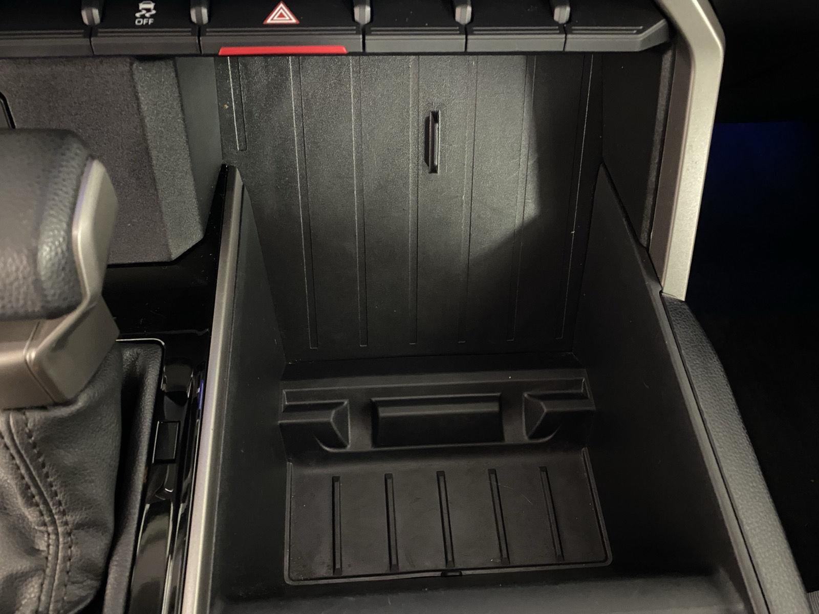 Used 2024 Ice Cap Toyota SR5 image 12