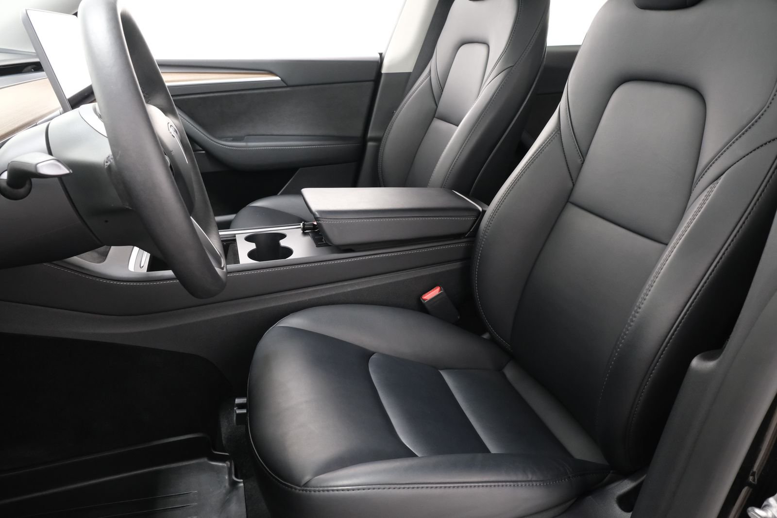 Used 2024 Solid Black Tesla Long Range image 28