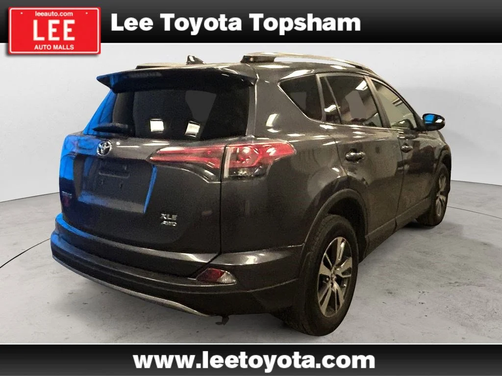 Used 2017 Magnetic Gray Metallic Toyota XLE image 5