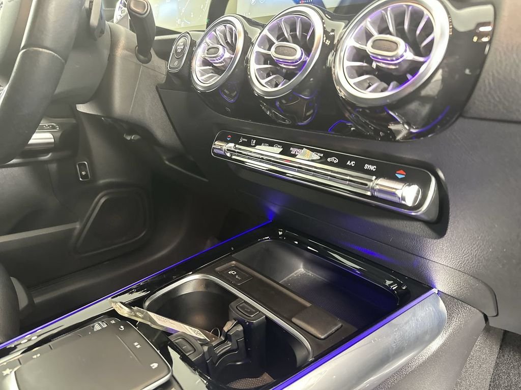 Used 2021 White Mercedes-Benz GLA 250 image 14