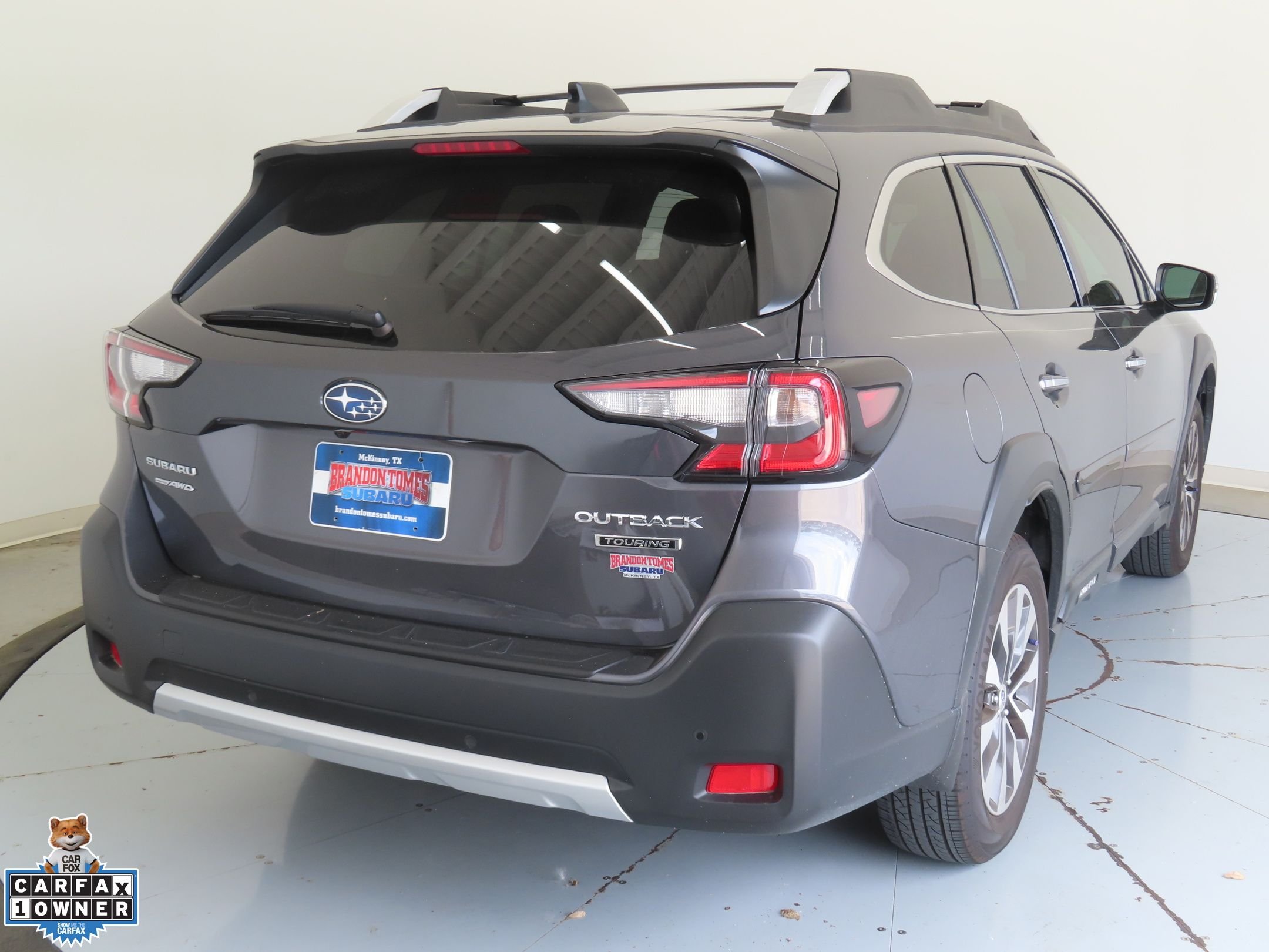 Used 2025 Gray Subaru Touring image 3