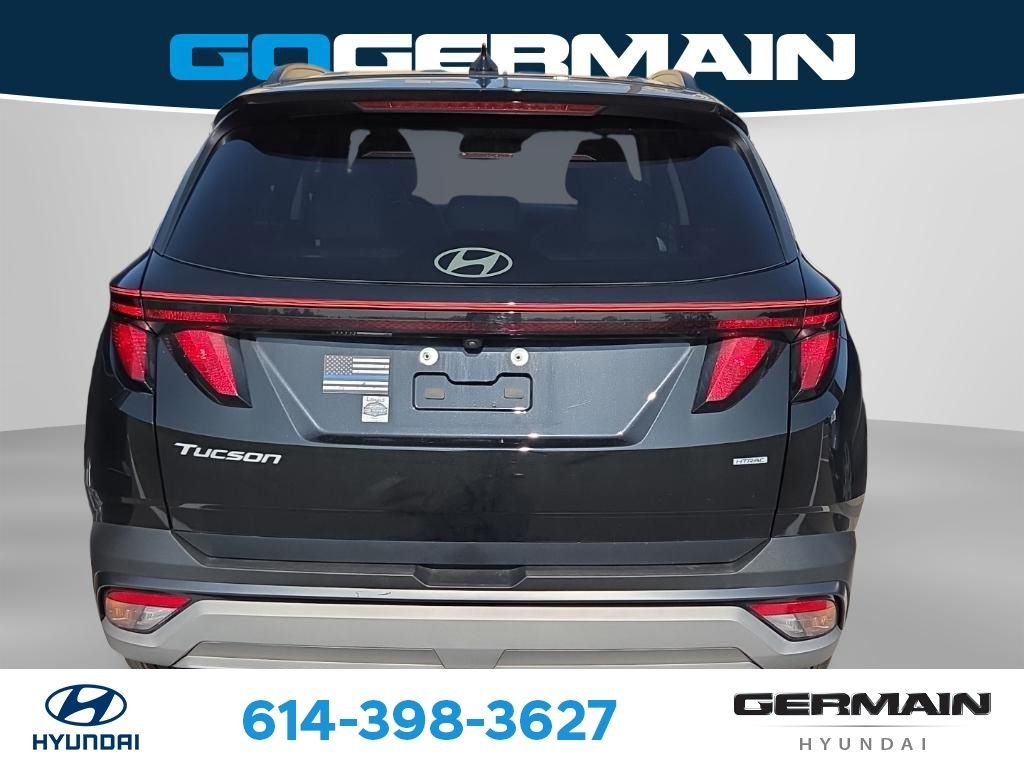 Used 2025 Black Hyundai SEL image 9
