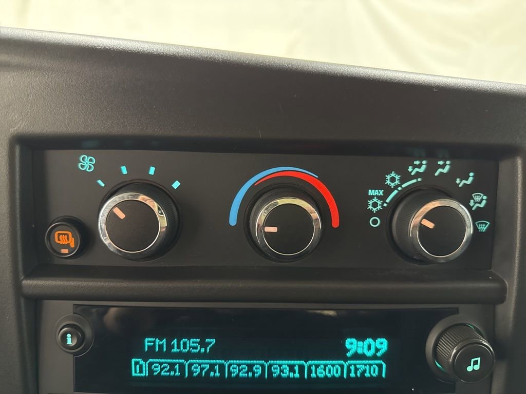 2024 GMC Savana Cargo Work Van - Photo 20
