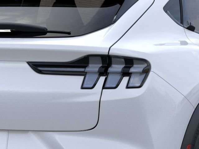 New 2026 Star White Metallic Tri-coat Ford Select image 21