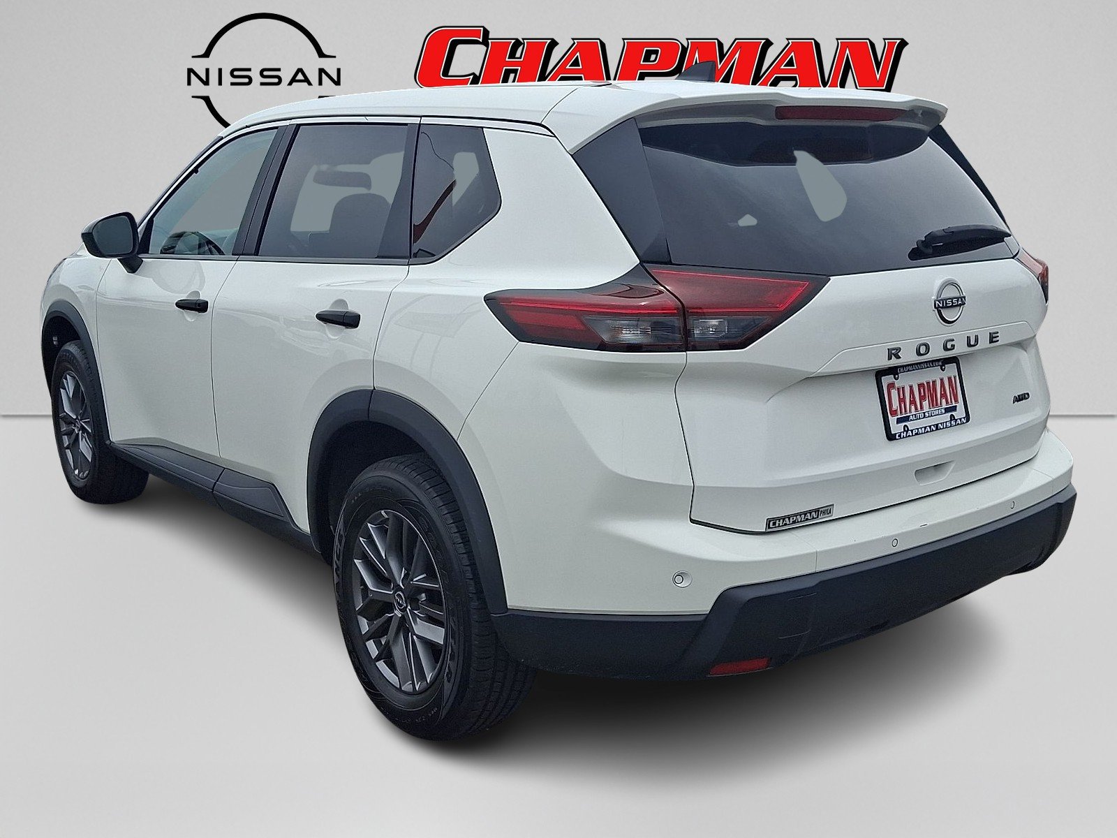 Used 2024 Glacier White Nissan S image 4