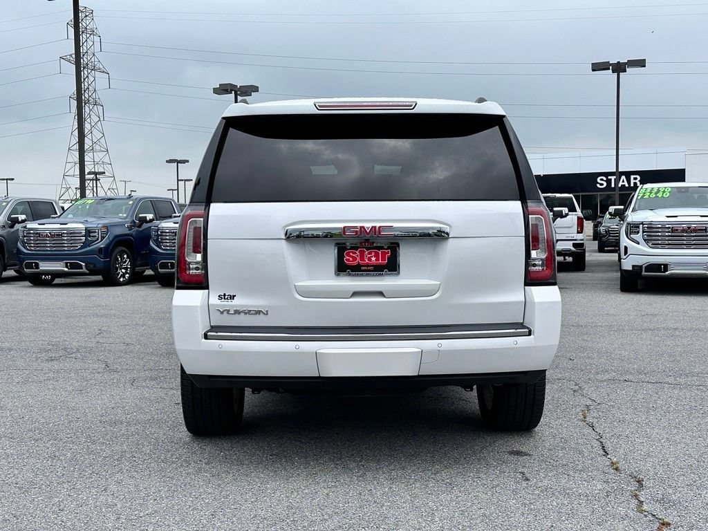 Used 2020 WHITE FROST TRICOAT GMC Denali image 10